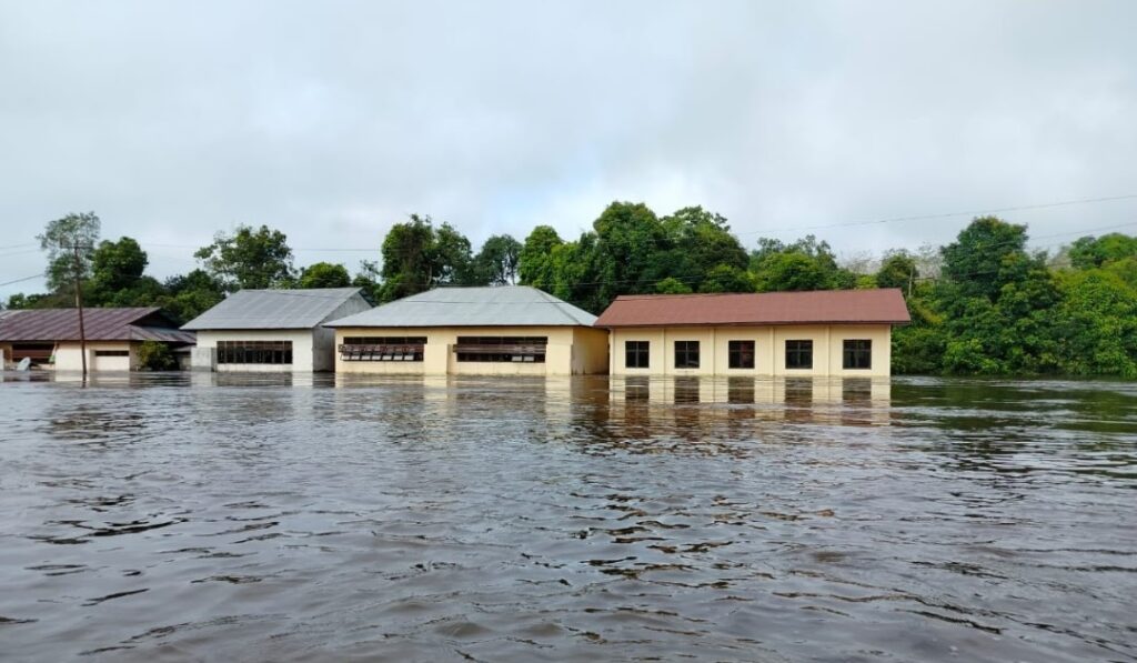 Terendam Banjir
